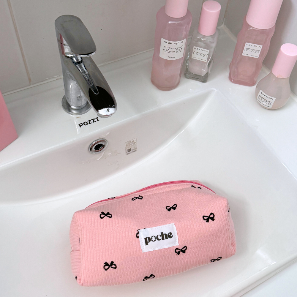 Legally Coquette Puffed Pouchie in Sabrina