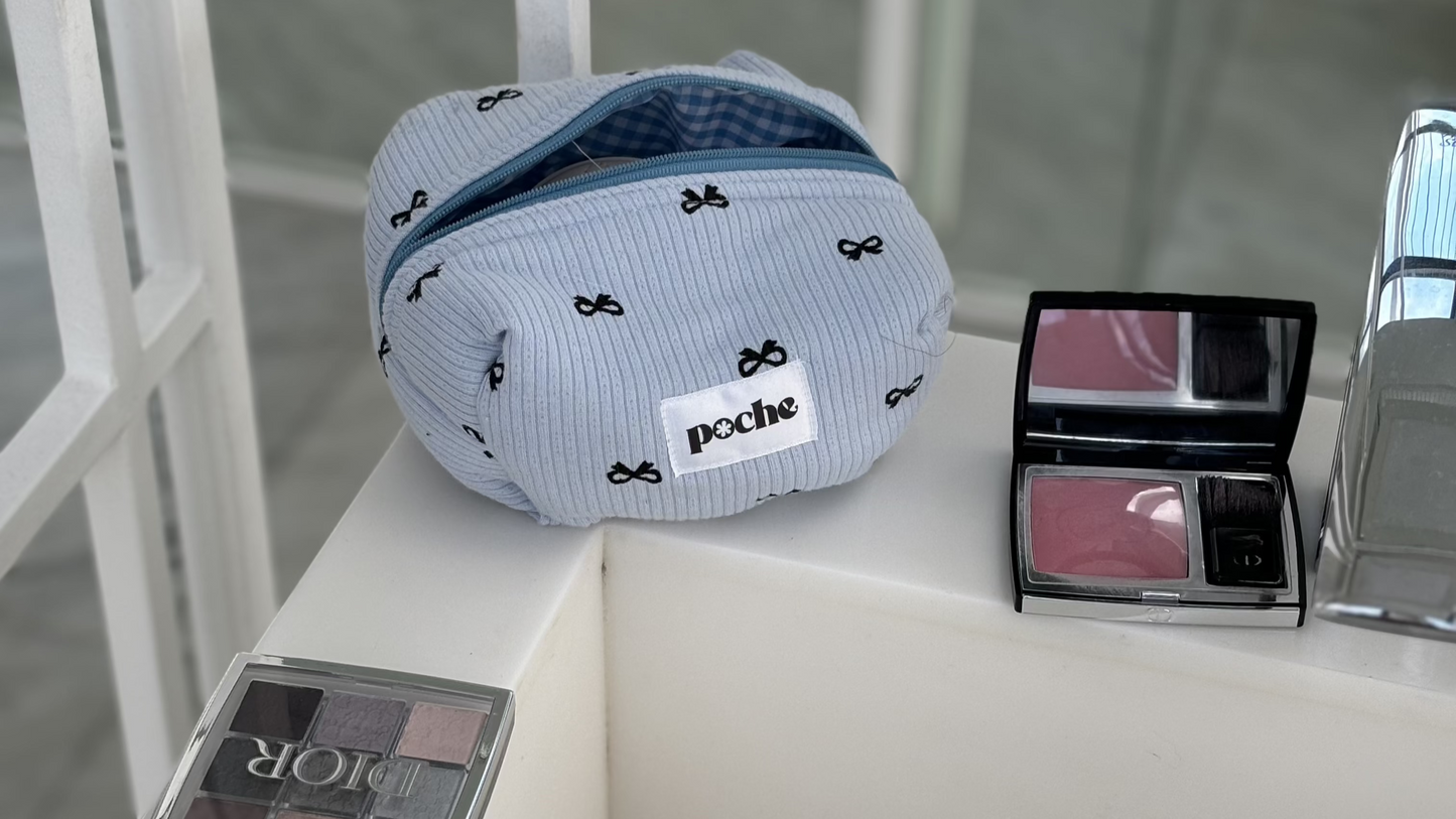 Legally Coquette Puffed Pouchie in Jennie