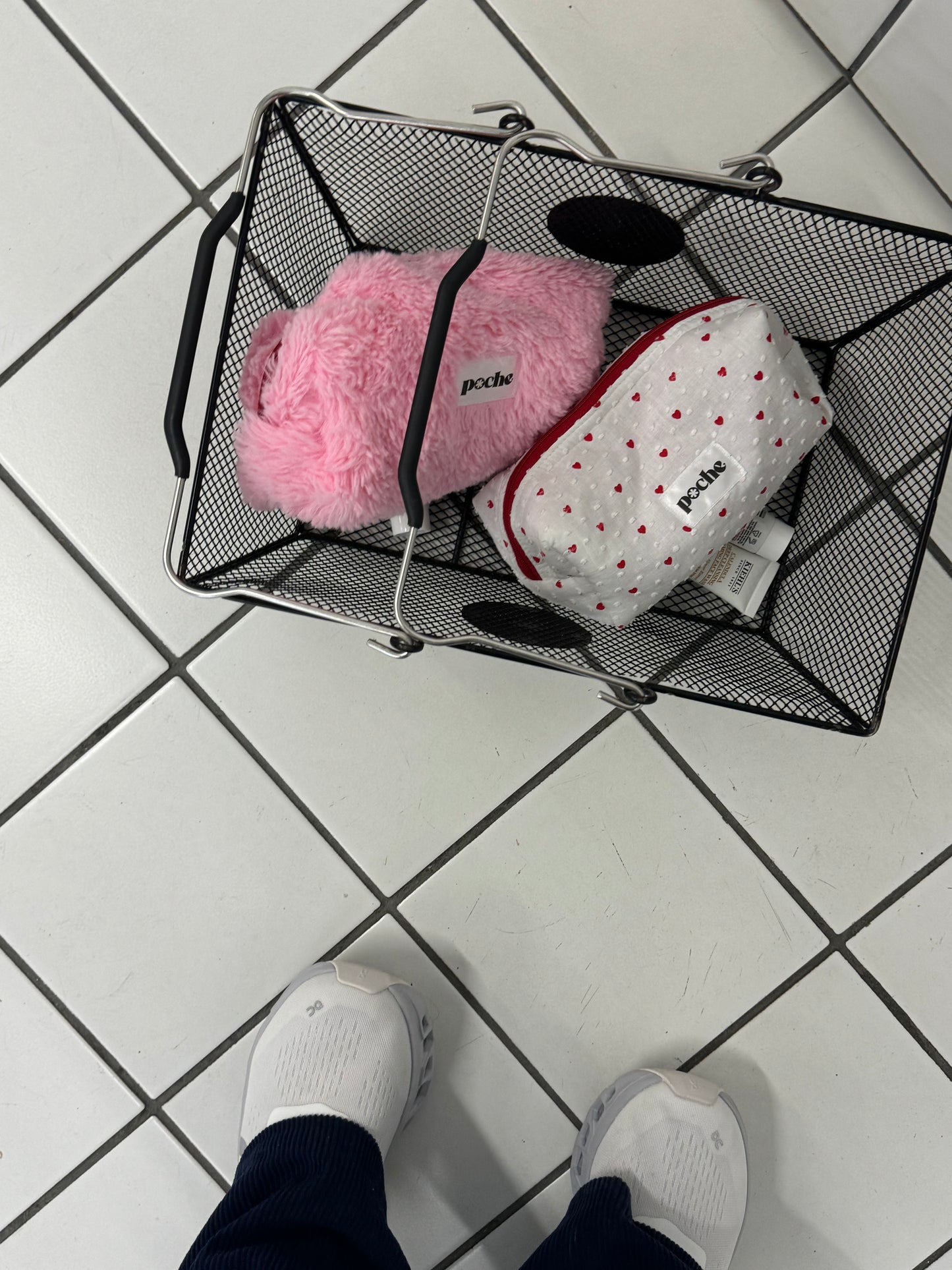 Gals & Galentines Puffed Pouchie in XOXO (Limited Edition