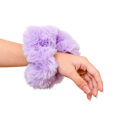 Donut Fur Scrunchie in Lavander