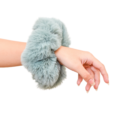 Donut Fur Scrunchie in Sea salt