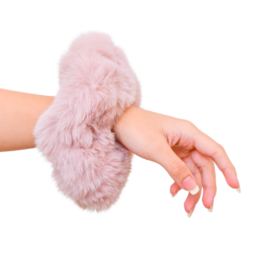 Donut Fur Scrunchie in Nude Pink